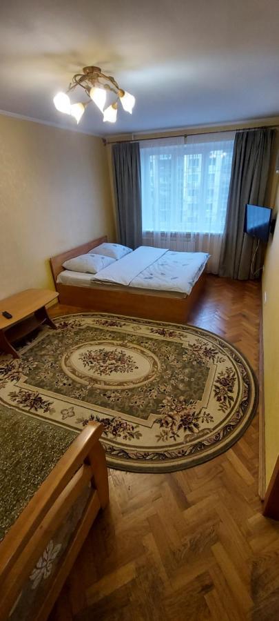 Apartment On Patriarkha Mstyslava Skrypnyka Street Kyiv Exterior foto