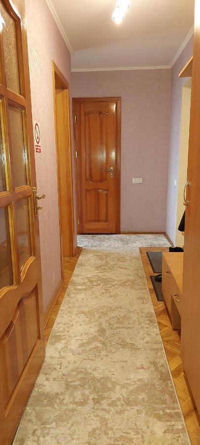 Apartment On Patriarkha Mstyslava Skrypnyka Street Kyiv Exterior foto
